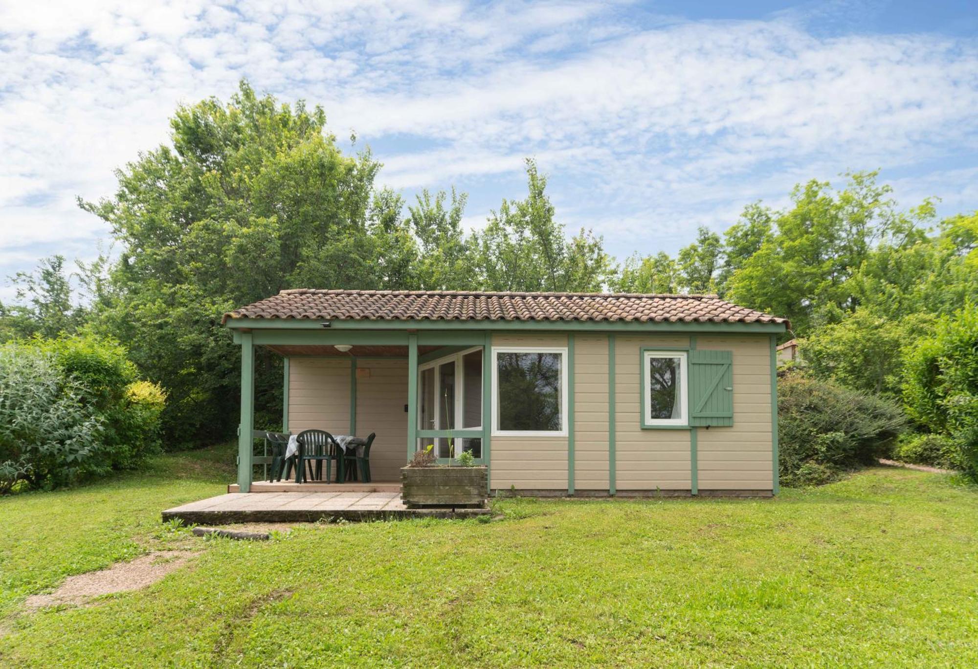 Camping Le Mont Libre - Cottage & Espace Nature - Gannat Exteriör bild