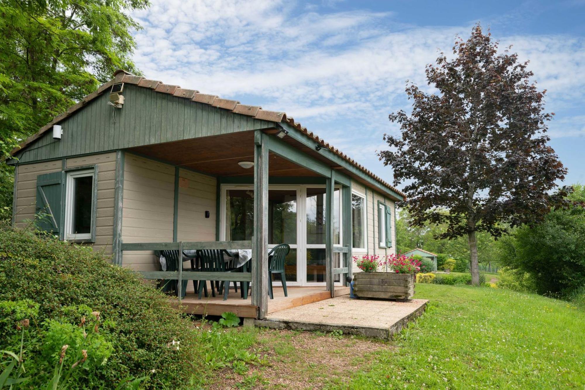 Camping Le Mont Libre - Cottage & Espace Nature - Gannat Exteriör bild